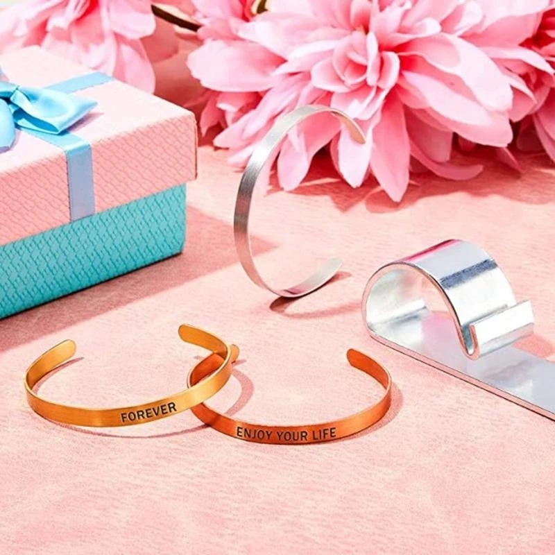 

Set Of 17 Fashionable Bracelet Metal Stamping Set with Bender Tool Portable for Crafting Unique Jewelry Pieces