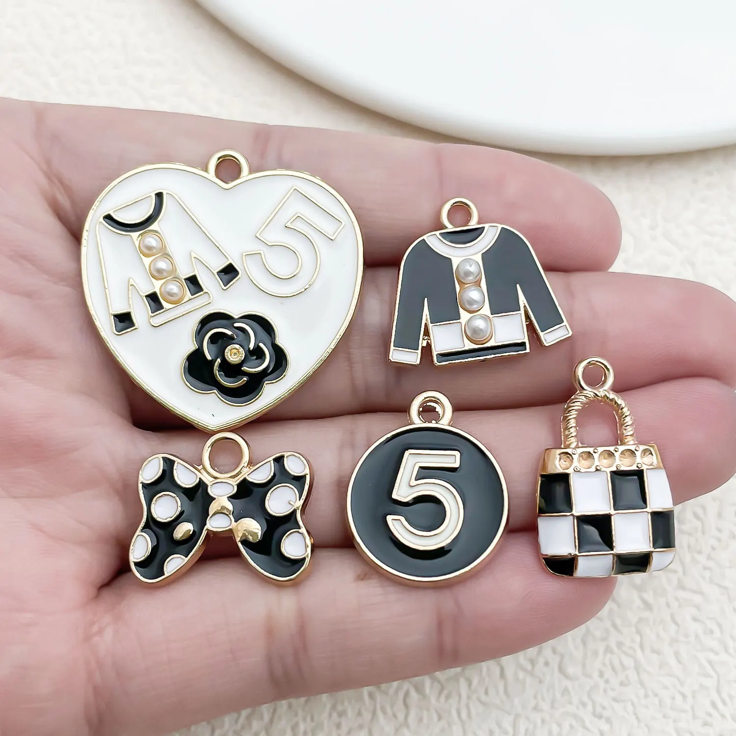 5/23Piece Lipstick Pendant Collection (Enamel Finish) – Perfect for Fashion Jewelry & Girly Gift DIYs!