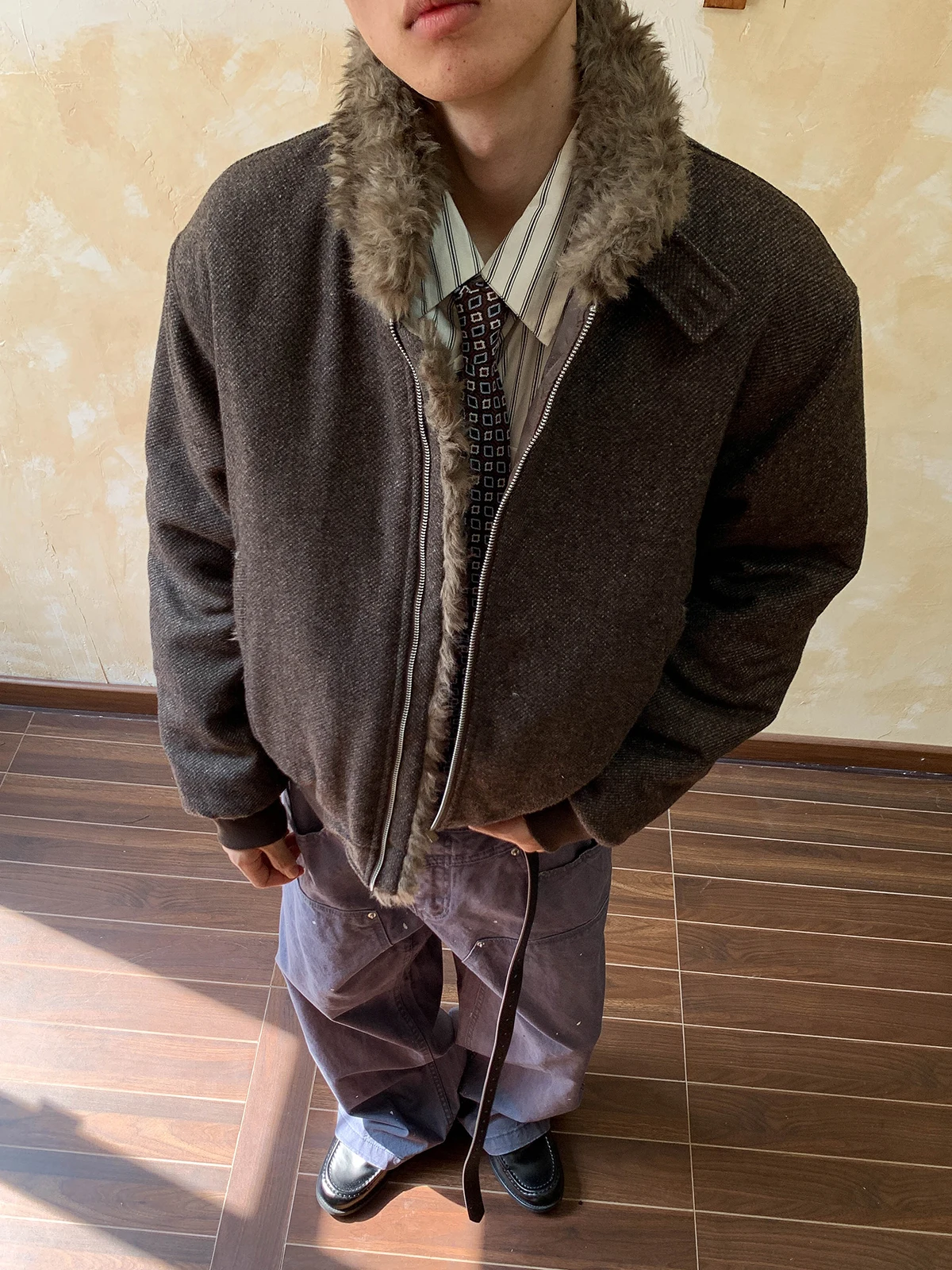 معاطف رجالية لخريف وشتاء 2025 على الطراز الأمريكي الجديد سترات راقية دافئة للأدوات سترات رجالية أنيقة بياقة من الفرو الصناعي سترات #3