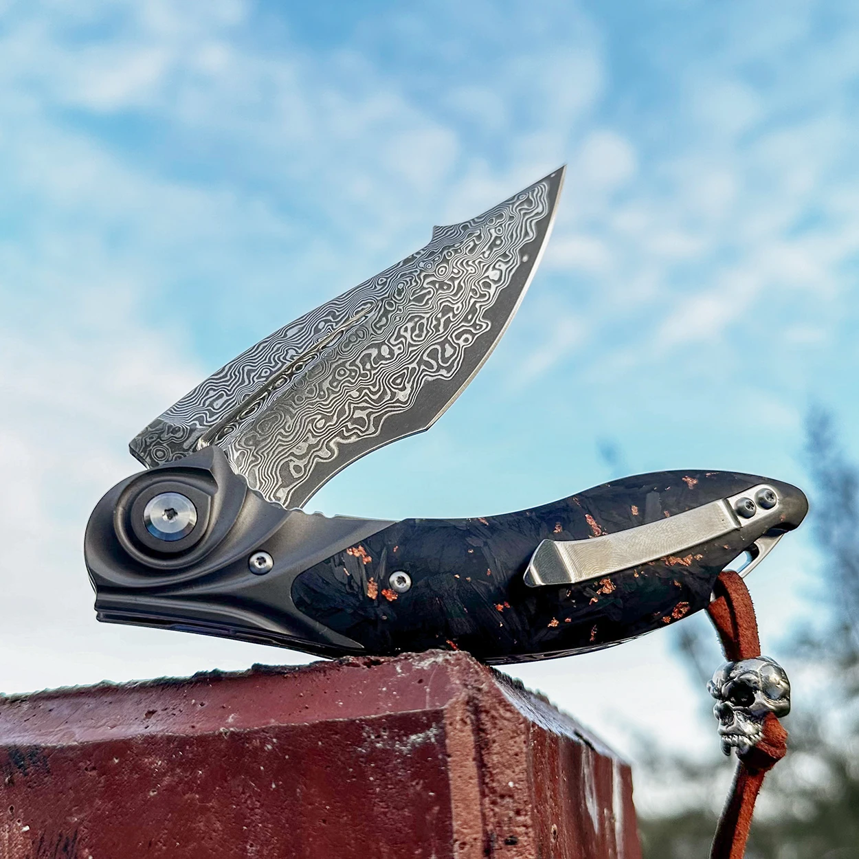 FORESAIL handmade Folding Pocket Knife,Damascus steel blade Men's folding knife,Carbon Fiber Handle,EDC,Outdoor,camping,gift.