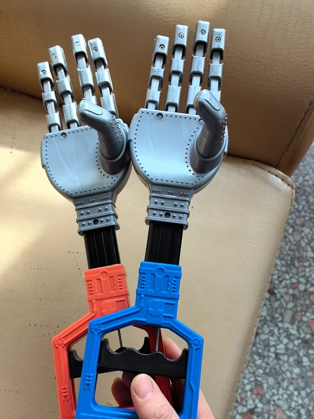 All Things Can Be Taken, Innovative Gripping, Hand Pulling, Robot Arm, Children's Creative and Fun Toys