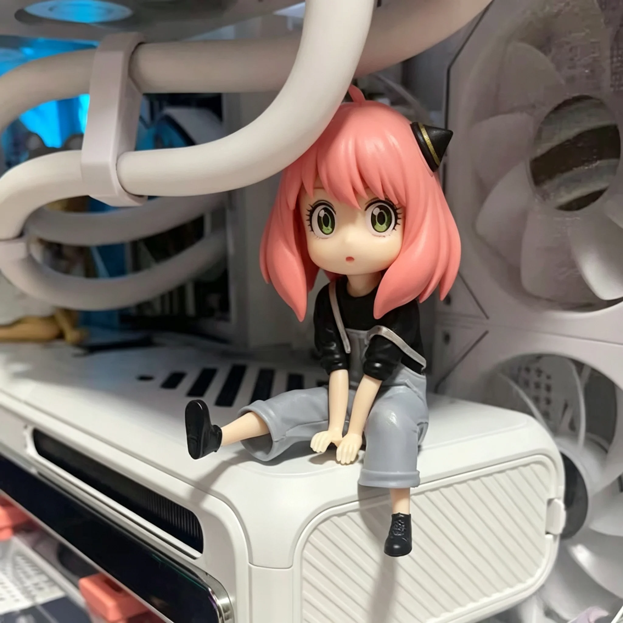 Sea View Room Display Case Anime Figure PC Case Decoration Main Board Display Card Display Shelf PVC Material Adult Collectible