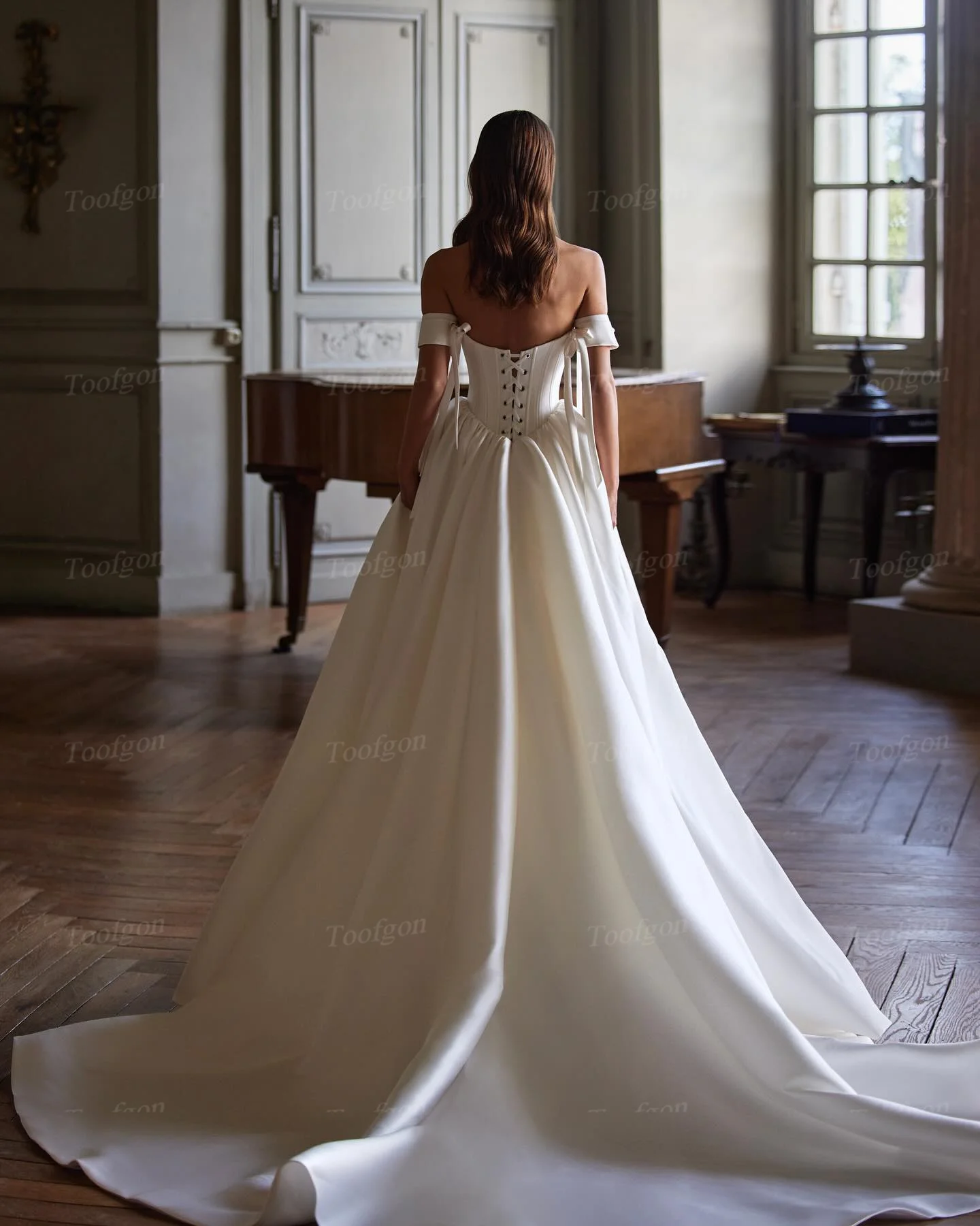 Toofgon una línea vestidos de novia de satén mujeres fuera del hombro vestidos de novia con corsé tren largo vestidos de novia formales de fiesta personalizados