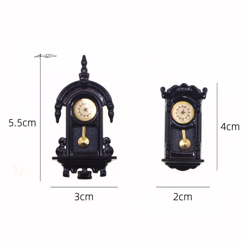 นาฬิกาแขวนผนังแบบวินเทจขนาด 1/12 สำหรับตกแต่งบ้านตุ๊กตา ของเล่นจำลองห้องนั่งเล่น ของเล่นจิ๋วตกแต่งบ้านตุ๊กตา อุปกรณ์ตกแต่งฉากจิ๋ว