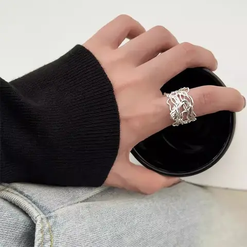 Irregular Woven Mesh Ring for Women, Hollow Line Geometric Index Finger Ring, Light Luxury Niche High-End Versatile New Product