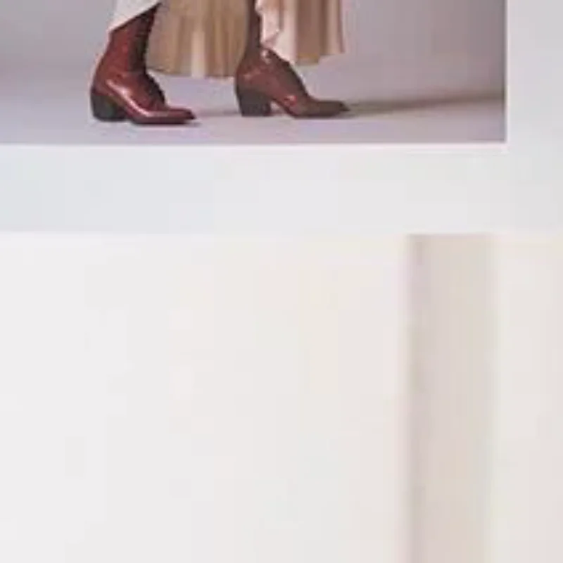 قميص نسائي عتيق بياقة صناعية بنية دافئة وأنيقة مثالي لطبقات ملابس غير رسمية قميص على الطراز العتيق، ياقات قابلة للفصل #1