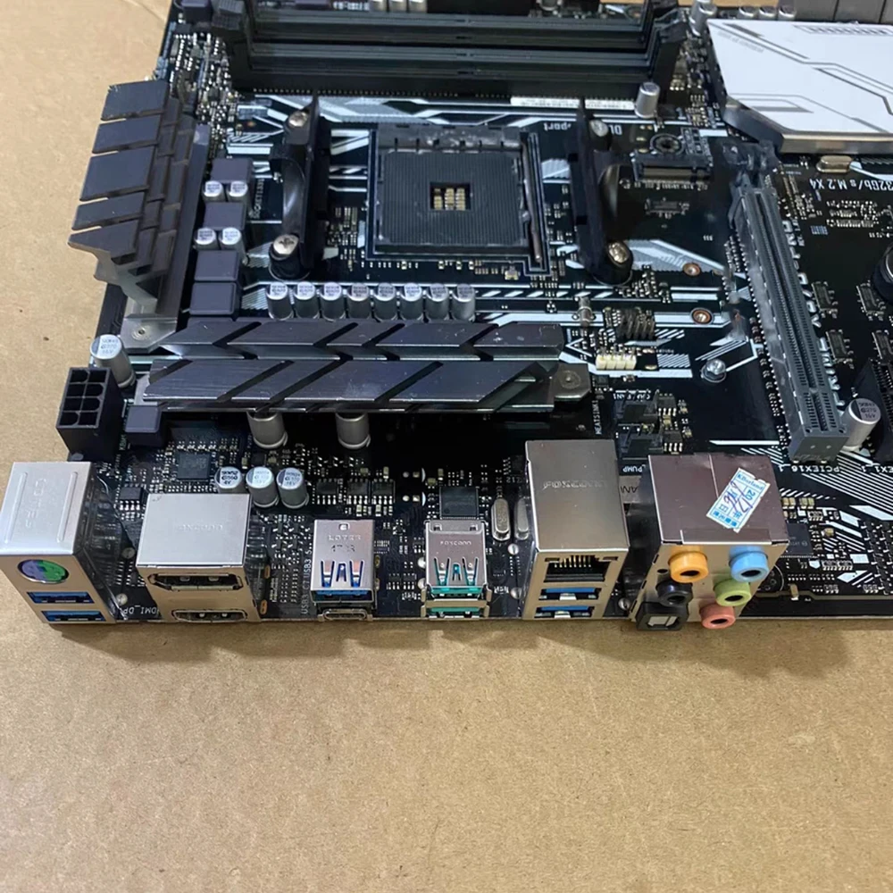 Материнская плата PRIME X370-PRO Чипсет AMD X370 Socket AM4 4×DDR4 DIMM