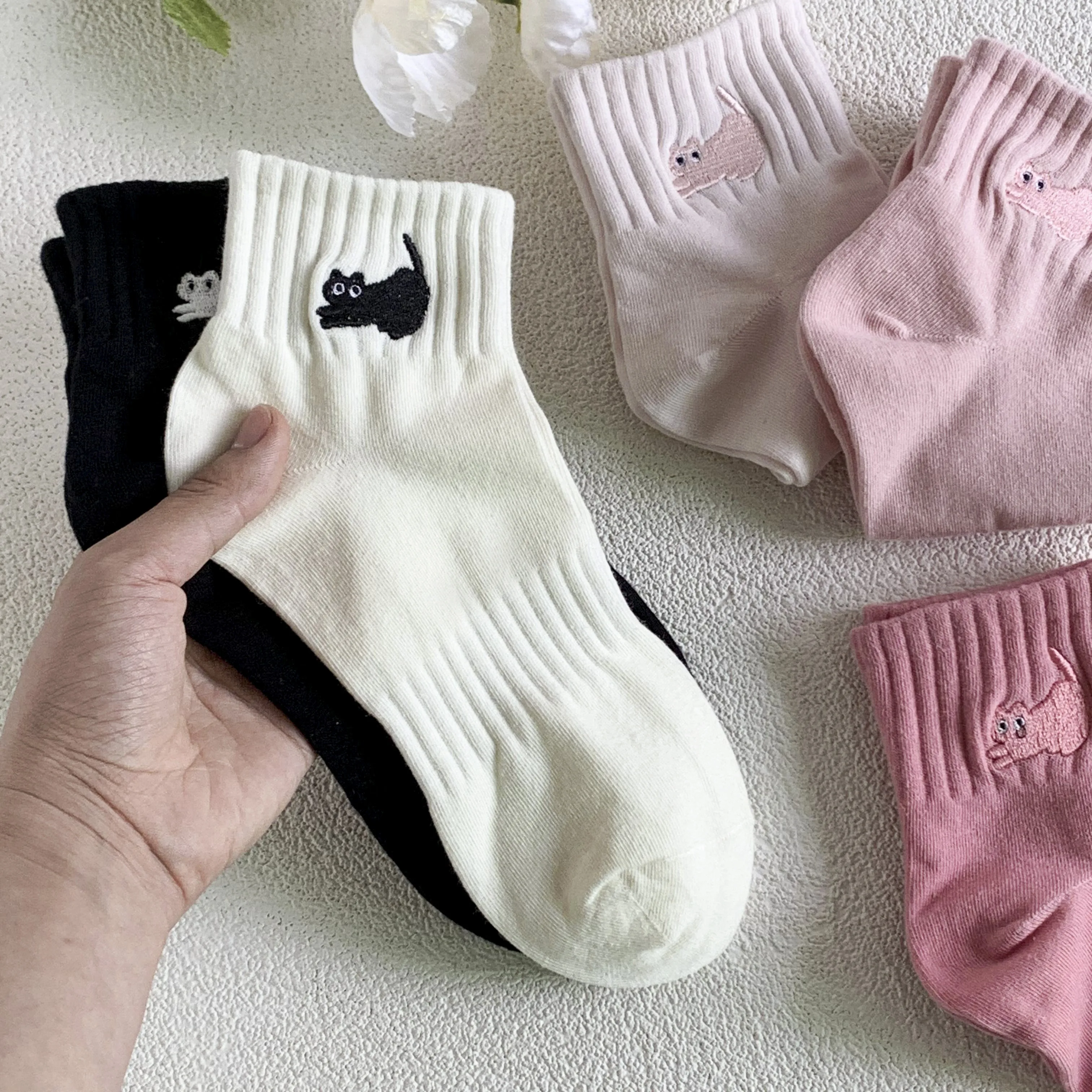

5 pairs of embroidered cat socks for children, cute embroidered cat socks, cartoon versatile, college style
