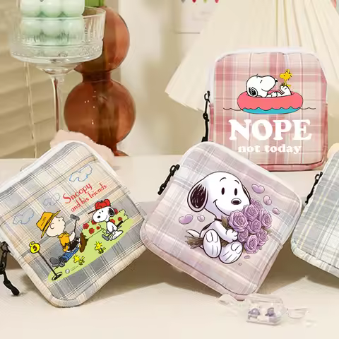 Snoopys Storage Bag Women Cartoon Fashion Travel Portable Simple Coin Purse Girls Grid Lipstick Sanitary Napkin Storage Packet