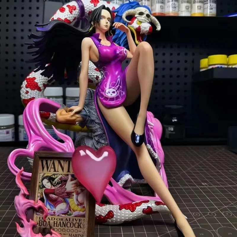 Uma peça anime dos desenhos animados imperatriz shichibu haihan cozinhar figura periférica na moda jogar modelo de mesa ornamento na moda presente aniversário