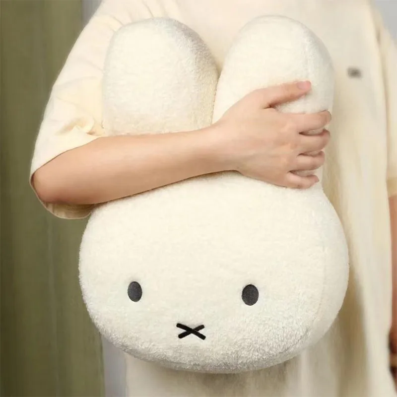 Miffy ojos negros lindo muñeco de peluche de juguete Kawaii almohada de cama suave y cómoda cojín de sofá almohada juguetes de regalo para niña y niño