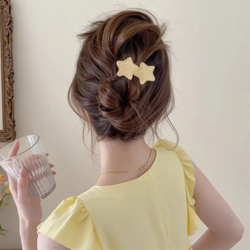 Pince à cheveux torsadée étoile élégante pour femmes, 1 pièce, pince à cheveux antidérapante, accessoires pour cheveux doux, maquillage crabe, petites épingles à cheveux
