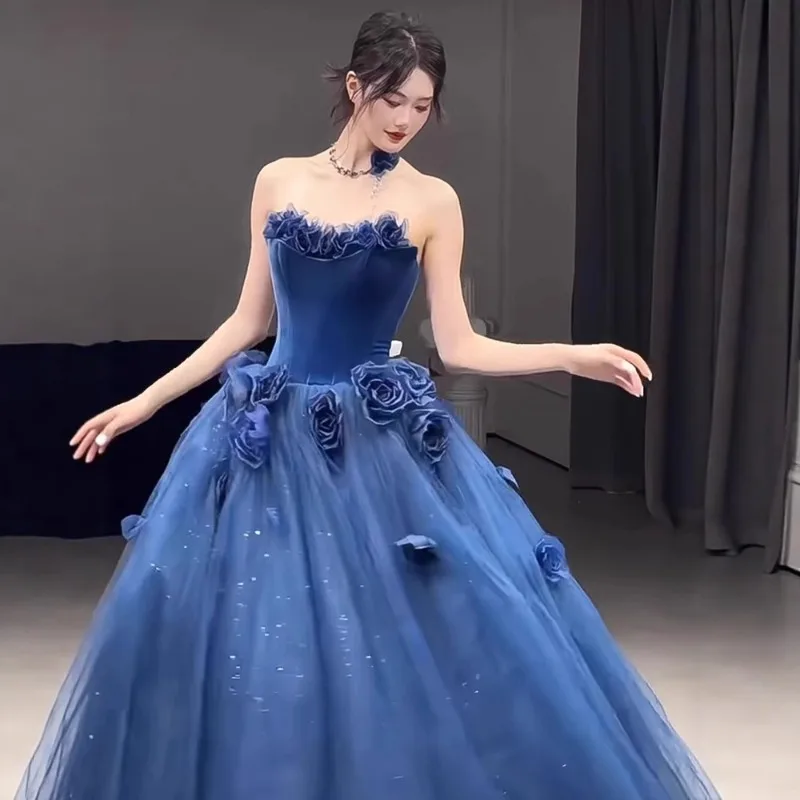 فستان سهرة فاخر باللون الأزرق بمزاج اجتماعي وخفيف الوزن للنساء، فستان كبير للتخسيس والولائم للعام الجديد بدون حمالات