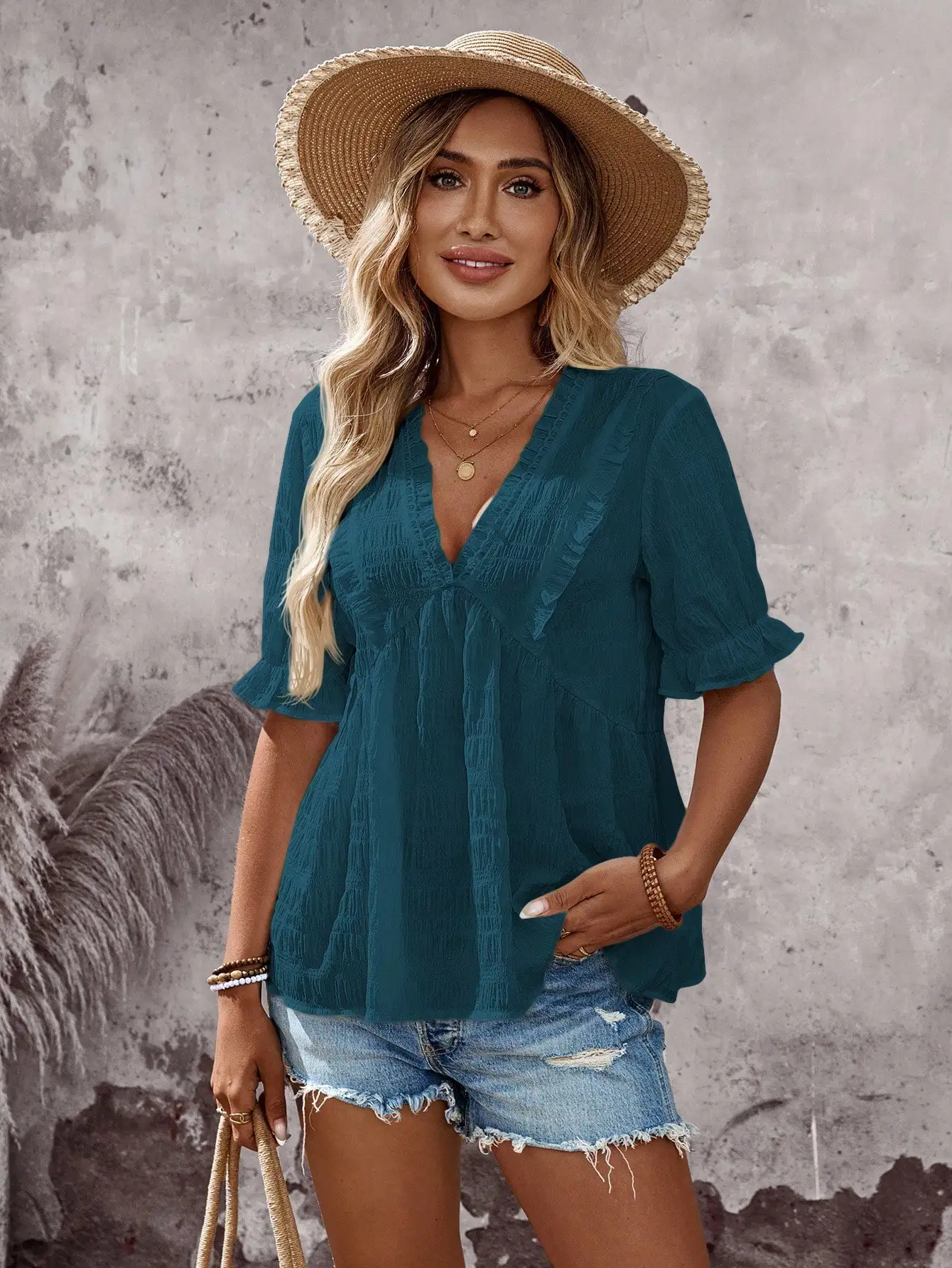 

Женская блузка с V-образным вырезом и рюшами, с коротким рукавом, свободного кроя, летний топ