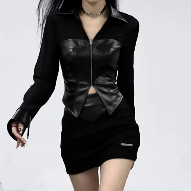 

Комплект рубашки на молнии из искусственной кожи с марлевым сращиванием, женский комплект весны и осени 2024, сексуальная индивидуальная короткая юбка с высокой талией, комплект из двух предметов