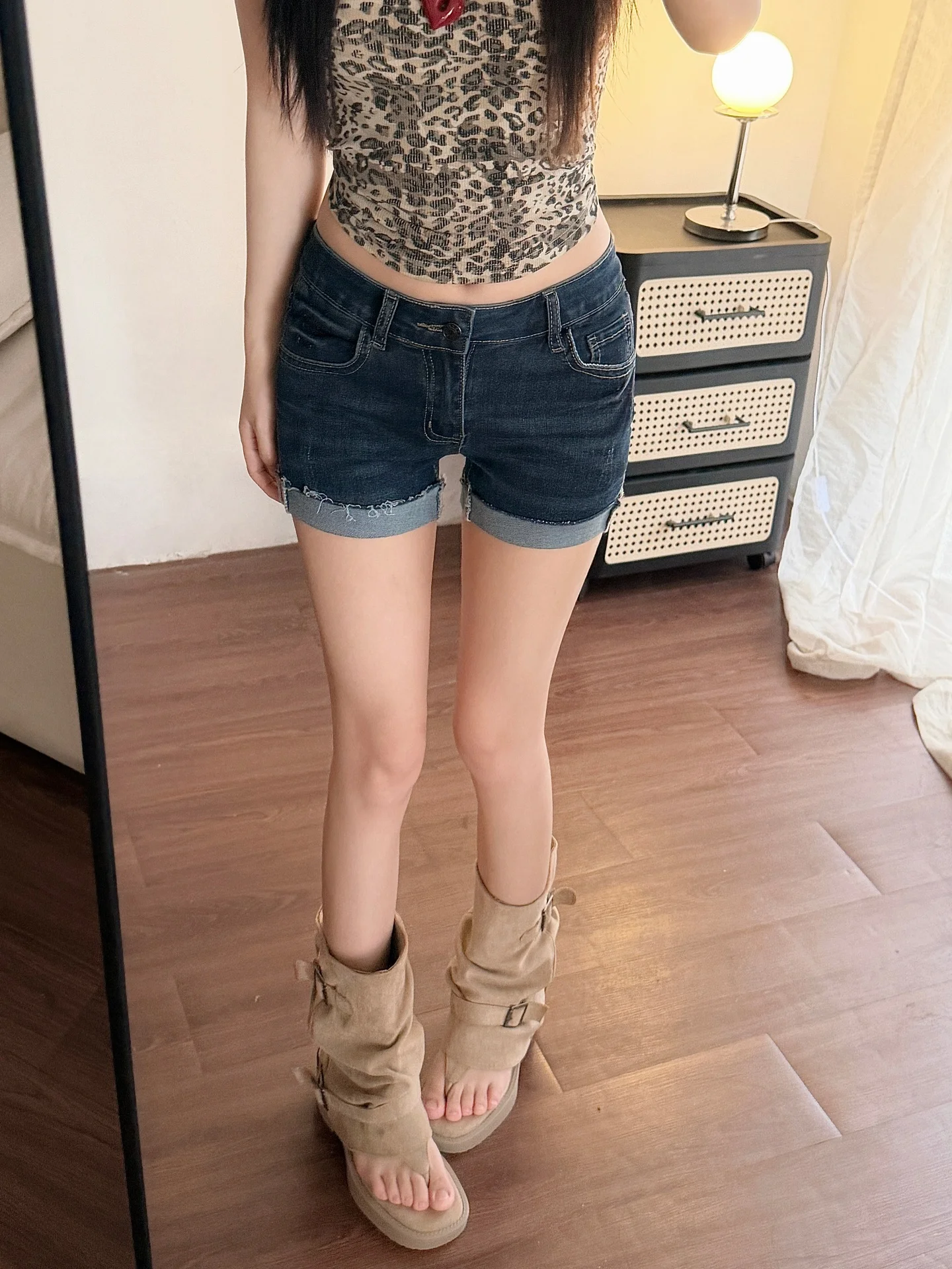 American Style Hot Girl Low Waist Versatile Denim Shorts Summer plus Size Ultra Short Pants Butt Covering Cuffed Trendy Hot P...