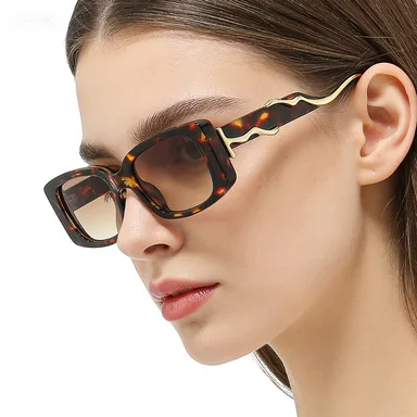 

2026 New Vintage Square Sunglasses Y2K Luxury Streetwear Shades UV400 Anti Glare Fashion Driving Unisex Eyewear