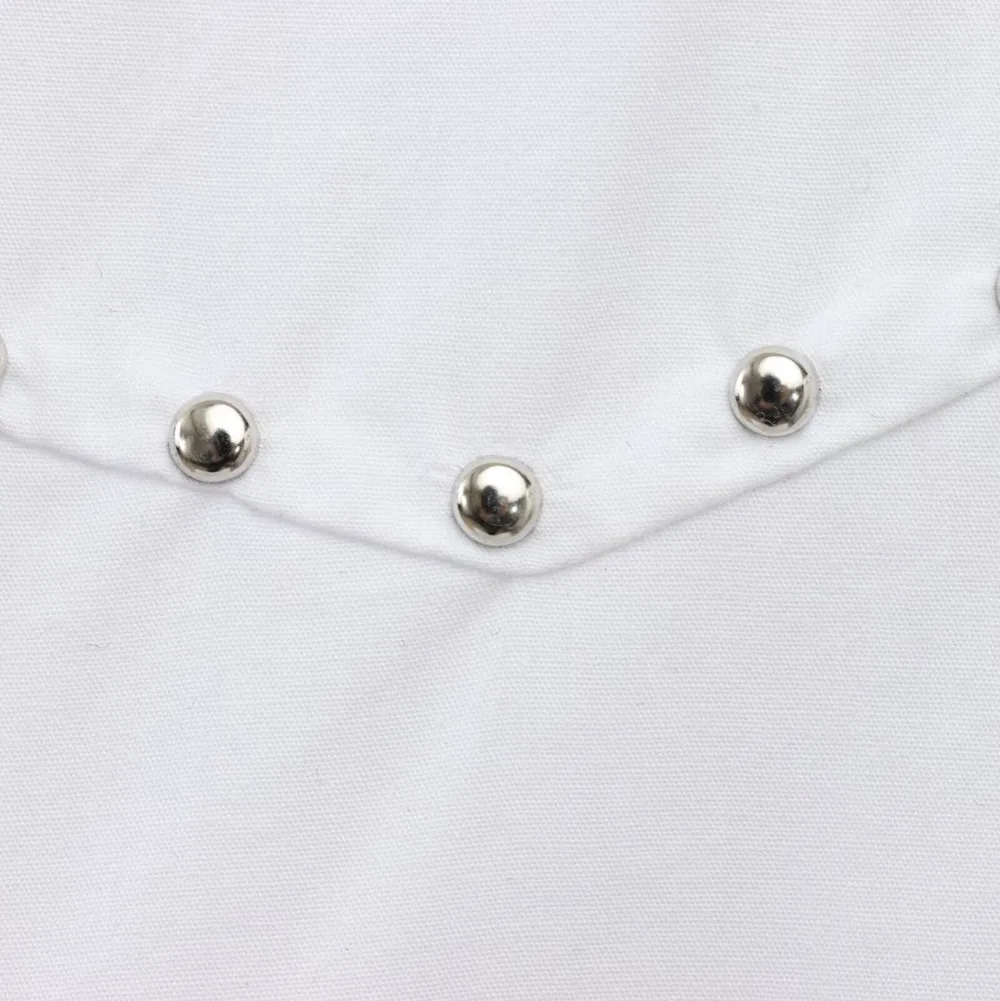 Damen Popeline Nietenhemd Loses Revers Langarm Einreihige Volltonfarbe Pendlerbluse Frühling Sommer Neues weibliches schickes Top