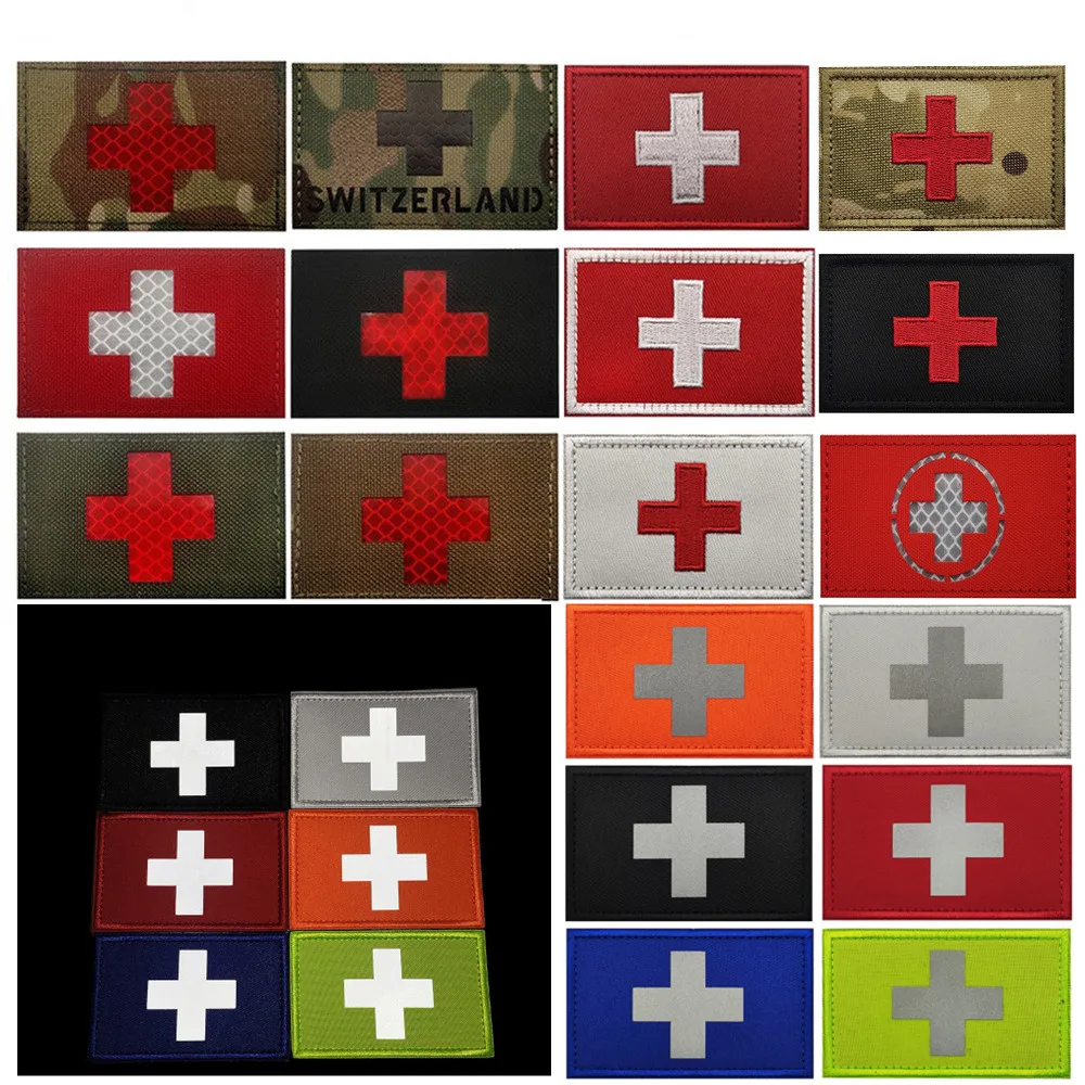Parche táctico reflectante Cruz Suiza con velcro para mochila - imagen 3