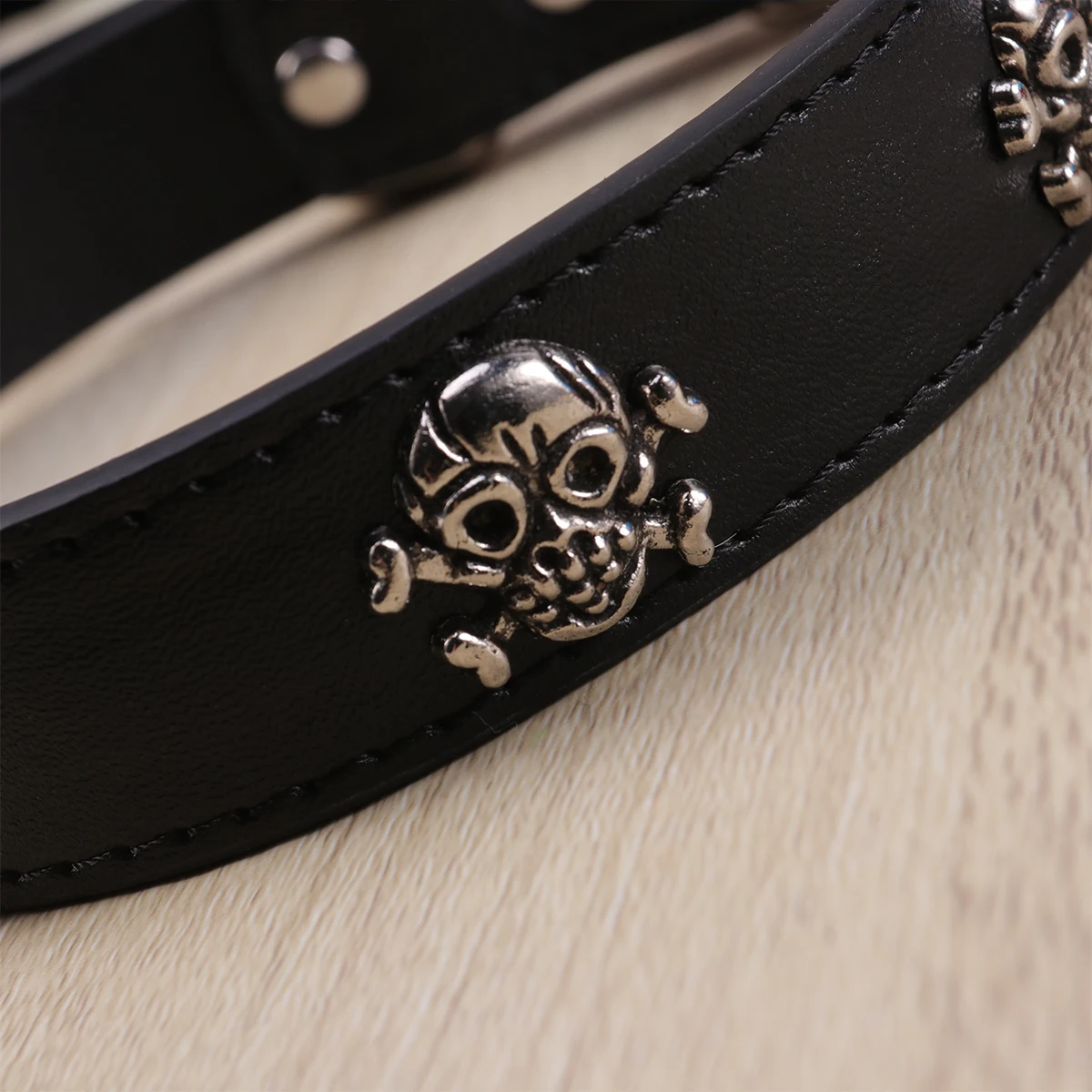 

Dog Collar Accessories Pet Skull Necklace Halloween Supplies Pirate Puppy Black
