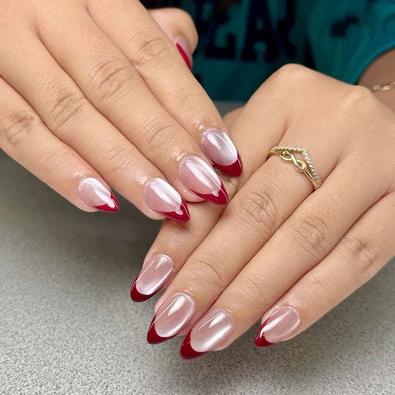 24 Stück glänzende rote Katzenaugen-Nägel zum Aufdrücken, vollständige Abdeckung, nackte Farbe, tragbare Mandel-Kunstnägel, Charms, abnehmbarer künstlicher Nagel für Mädchen