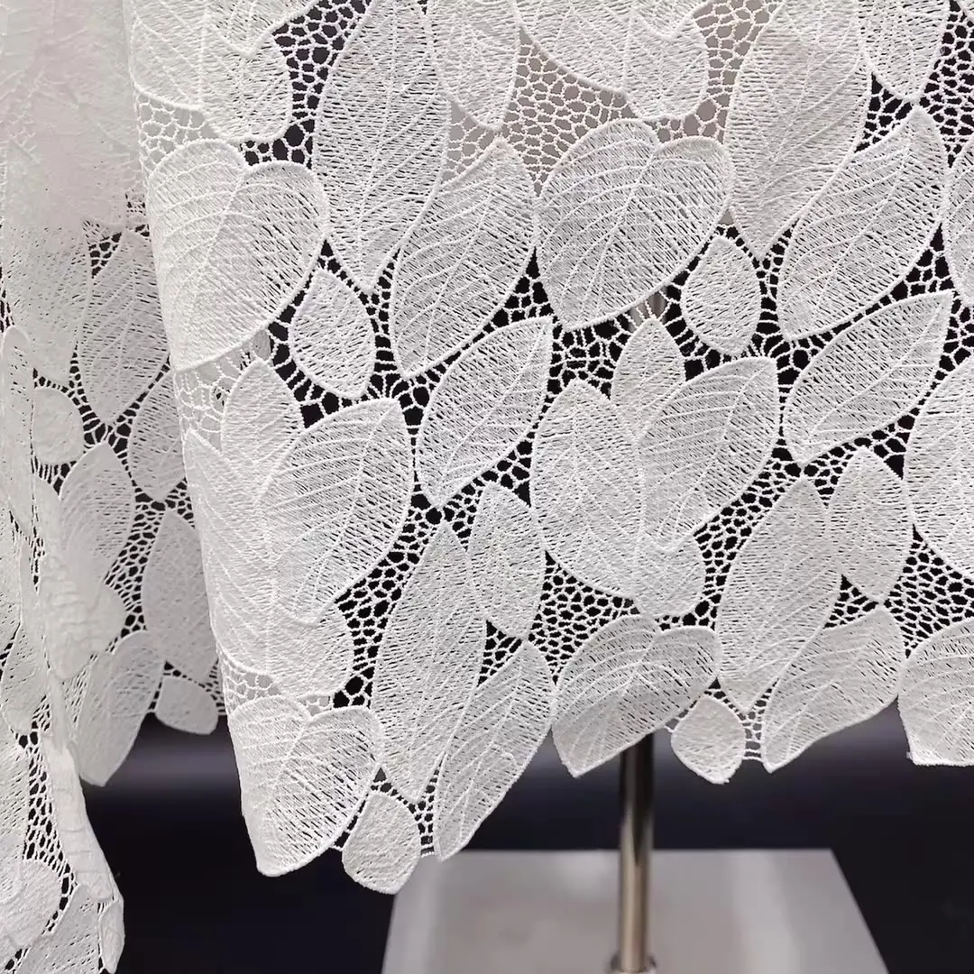 

Классическая белая гипюровая кружевная ткань, водорастворимая вышитая африканская кружевная ткань из молочного шелка, аксессуары для женской одежды