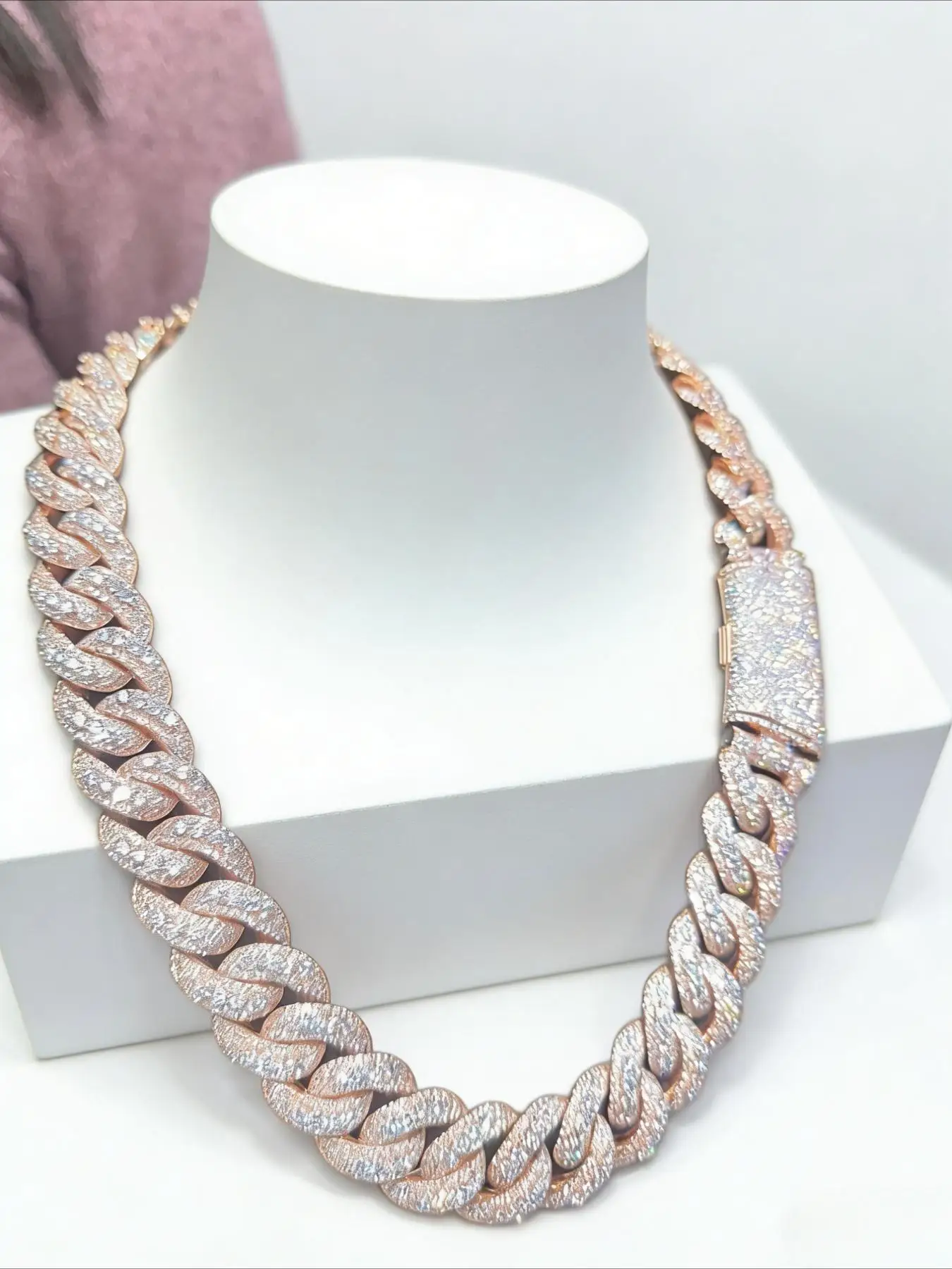 Medium-row Large-carat 18mm High-quality Tested Full-diamond Men's Cuban Chain, Hip-hop Rap Style Luxury Cuban Chain Necklace,