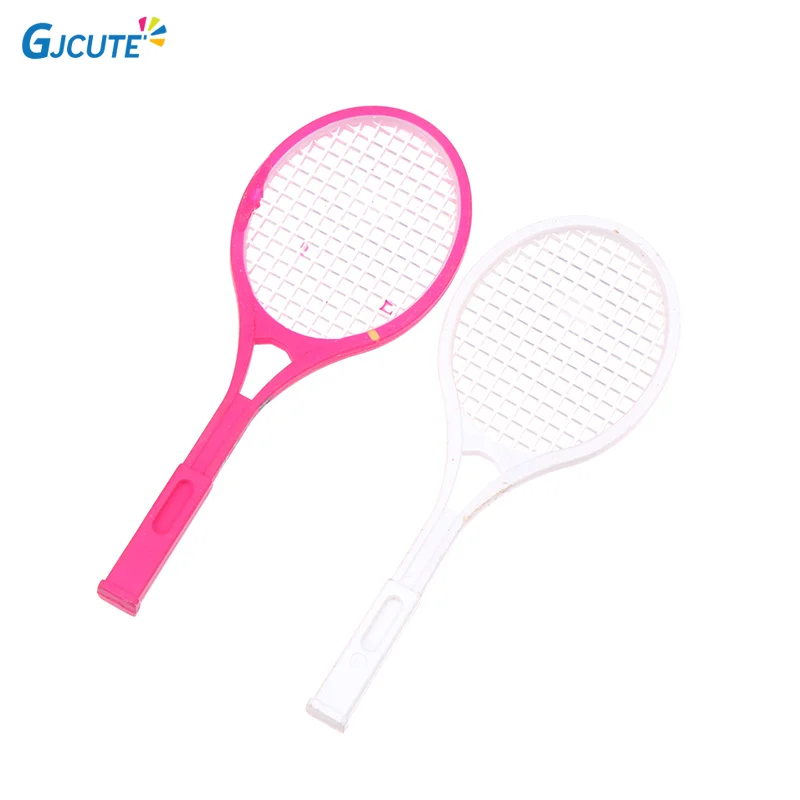 1 szt. Plastikowa rakieta do tenisa Mini domek dla lalek miniaturowa rakieta tenisowa Sport tenis lalka Model rakieta tenisowa kolor losowy