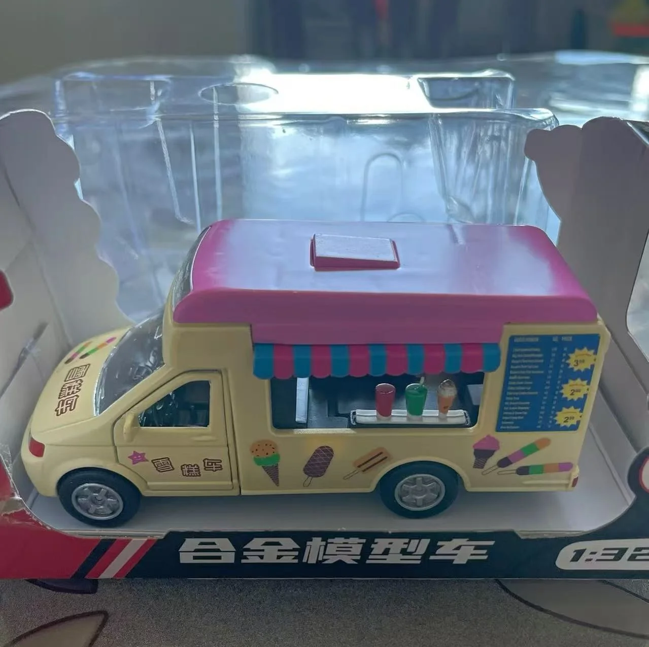 1:32 Simulation ice cream truck Food truck store toy alloy model Sound and Light car pull-back vehicle kids baby gift