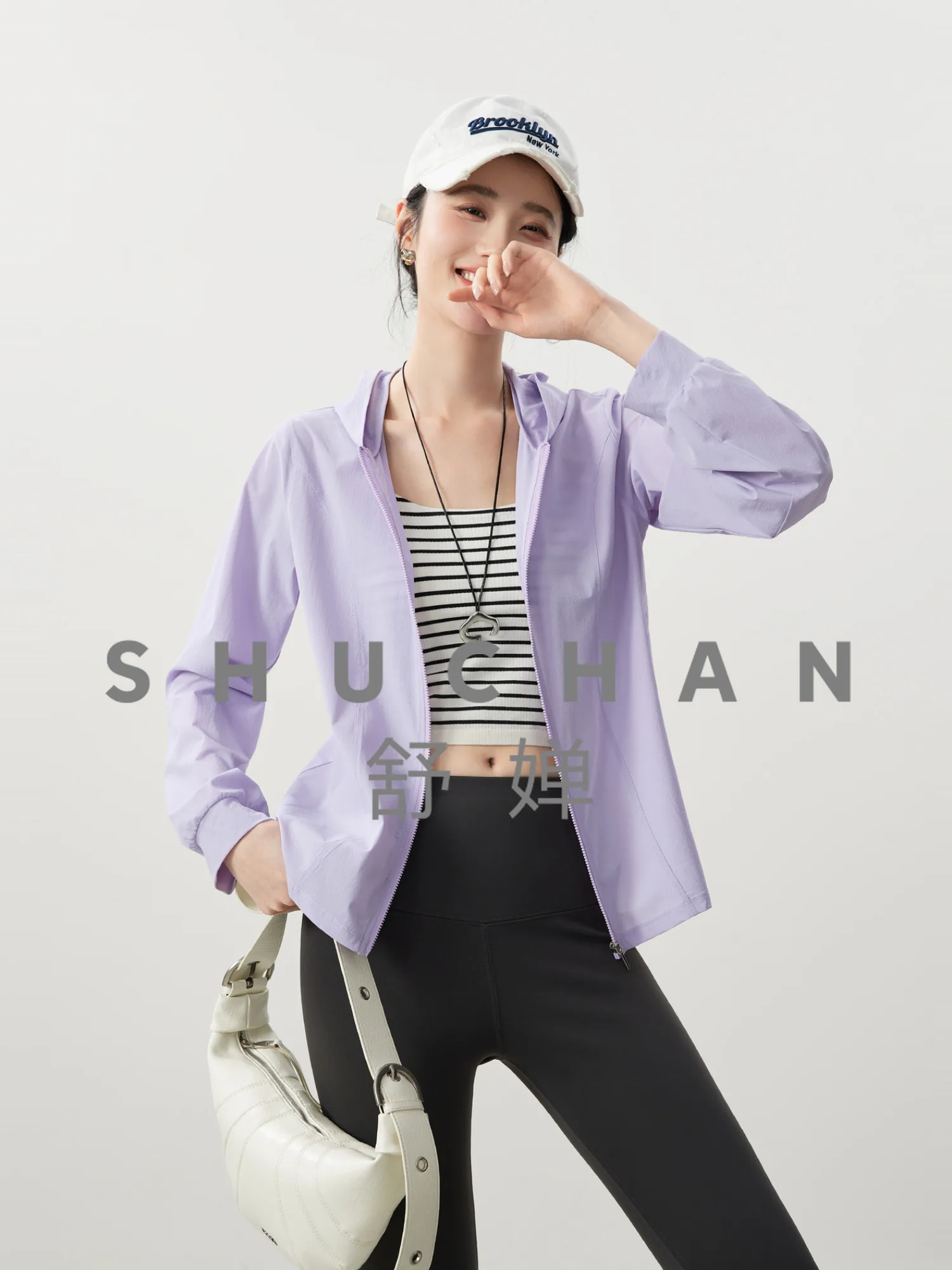 

[Chenxi] Black Technology Sunscreen UPF50 + Light and Thin Original Yarn Hooded Sunscreen Short Jacket 26 Spring New