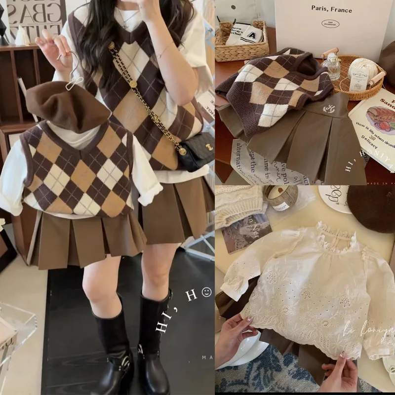 

New diamond-shaped lattice color contrast Korean version parent-child wear children's knitted vest all match suit