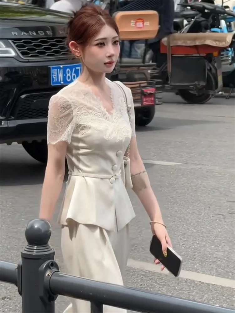 

2025 Summer Women Fashion High end Light Luxury Lace Splicing Design Shirt Casual Pants New Chinese Style Two Piece Set