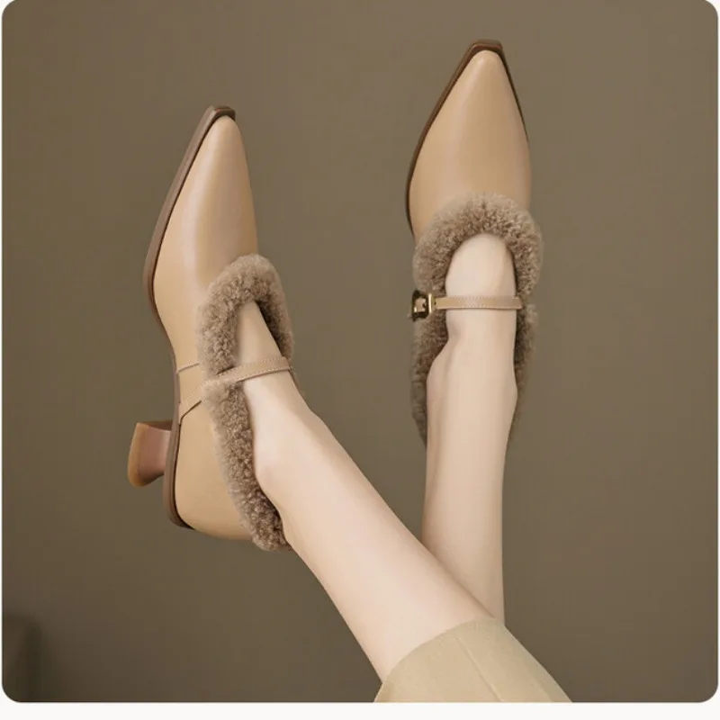 

Women's Single Boots Winter New Mid-heel Pointed Plush Buckle Leather Boots Fashion Comfortable Increase Wear Oxford Shoes