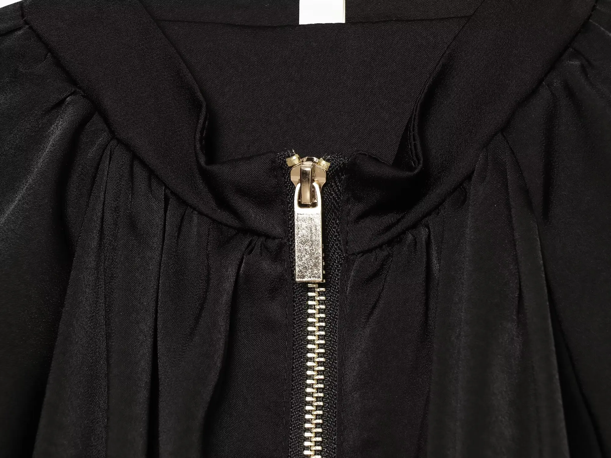 KONDALA Damen Casual Satin Bomberjacke Trendige High-Street Reißverschlussjacke Neu 2026 Frühherbst Elegante Schicke Puffärmel-Jacke – Detail 37