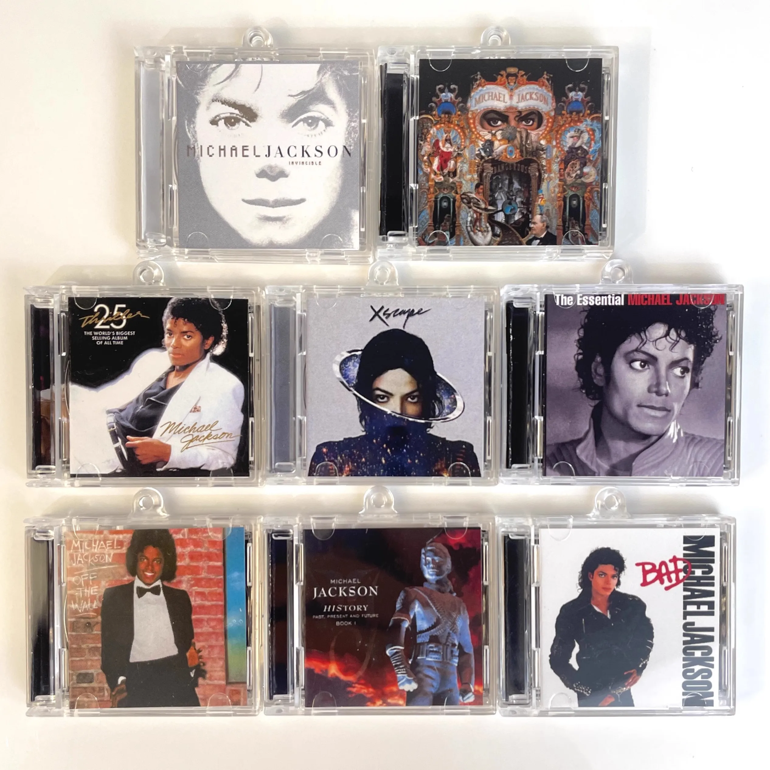 Classic Michael Jackson MJ MINI Music CD NFC Keychain XSCAPE Album Off the wall 8pcs Play Songs Pendant Cosplay Keyring Necklace