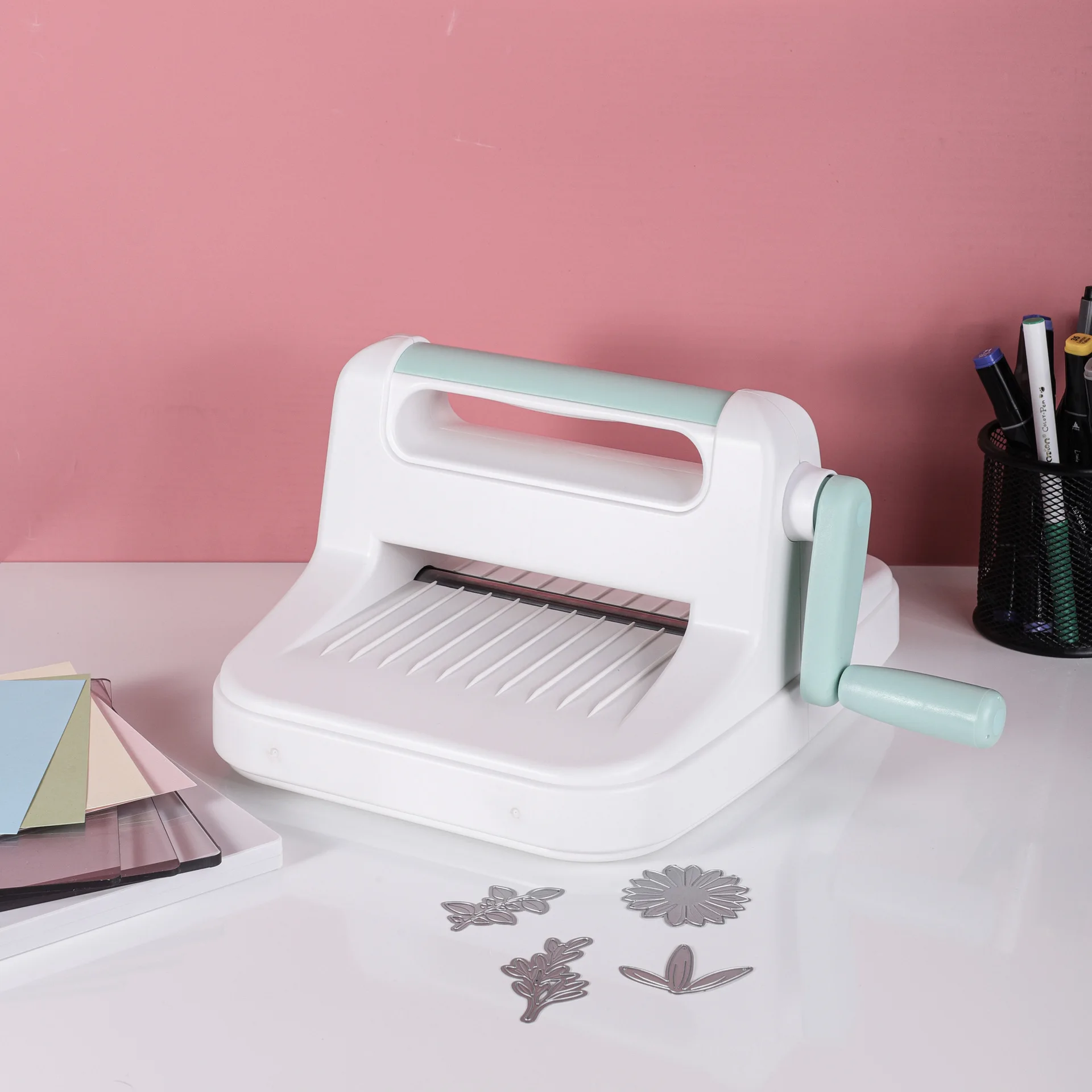 

A5 hand crank DIY embossing cutting bronzing heating three-purpose all-in-one machine greeting card hand account making tool