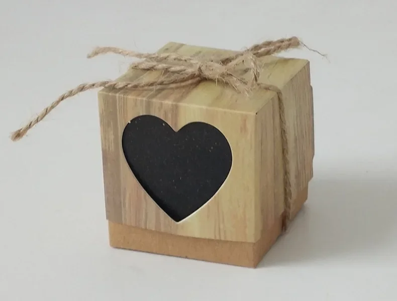 100pcs/lot Romantic Heart spade Candy Box for Wedding Decoration Vintage Kraft Box Favors and Gift Box with Burlap Twine Chic