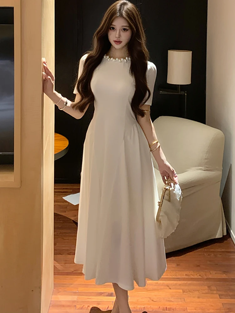 المرأة الكورية موضة أنيقة فاخرة تكدرت فستان طويل الصيف الأبيض Bodycon الديكور س الرقبة فستان 2025 مهرجان جديد مساء فستان #3