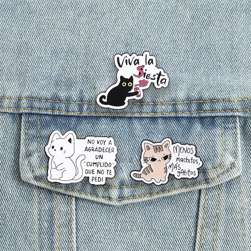 Spanische Zitat-Katzen-Emaille-Pins „Viva La Siesta“ – Lustige lateinamerikanische Slogan-Broschen, Kawaii Haustier-Reversnadeln, Tier-Schmuckgeschenk