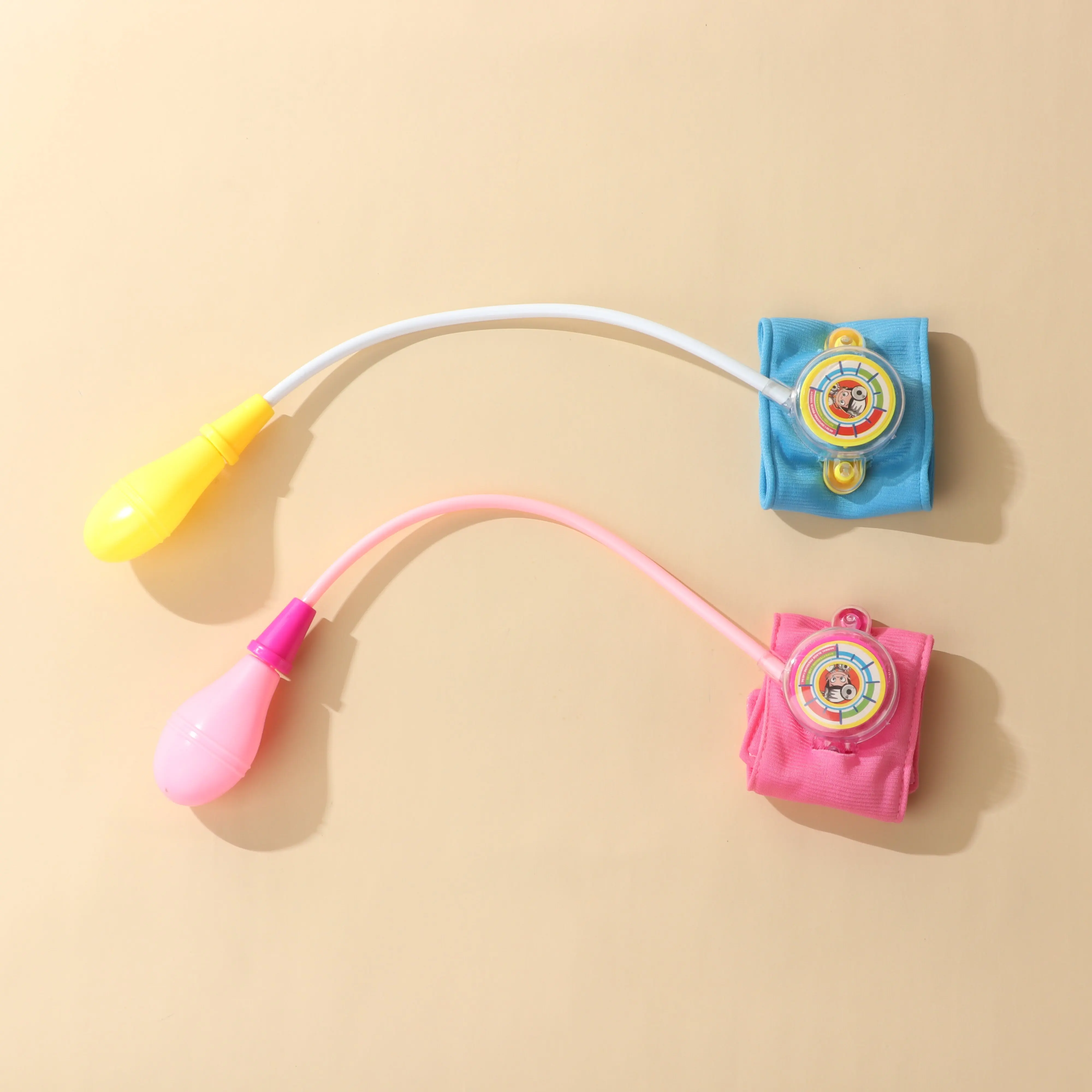 1-Blutdruckspielzeug – lustiges medizinisches Rollenspielgerät, rosa und blaues Kunststoff-Blutdruckmessgerät mit aufblasbarer Manschette, geeignet f