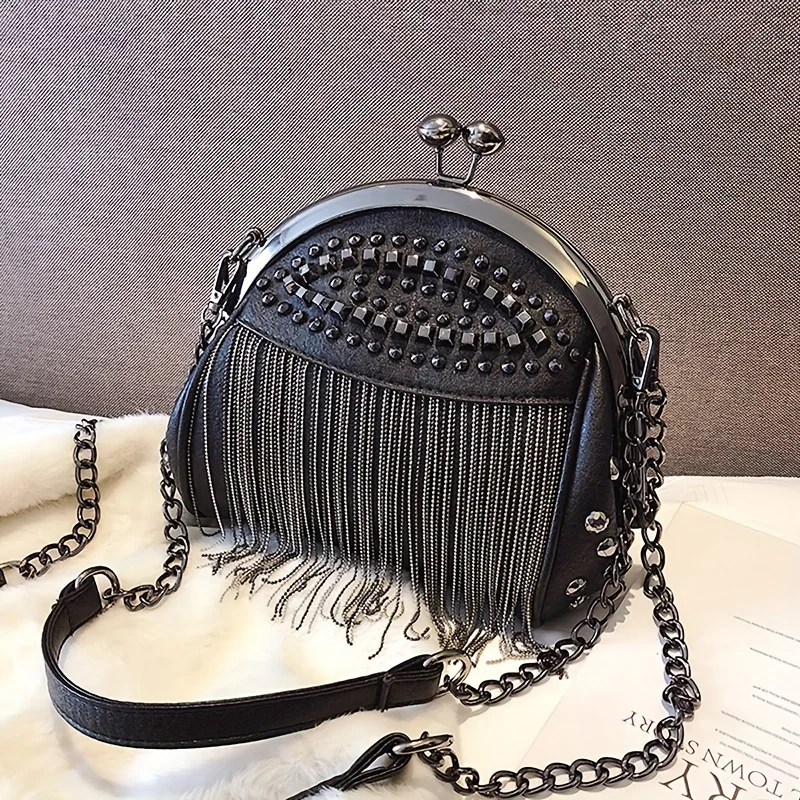 

2025 Trendy Studs Fringe Shoulder Bag Crossbody PU Vintage Clutch Handbag for Women Fashion Accessories