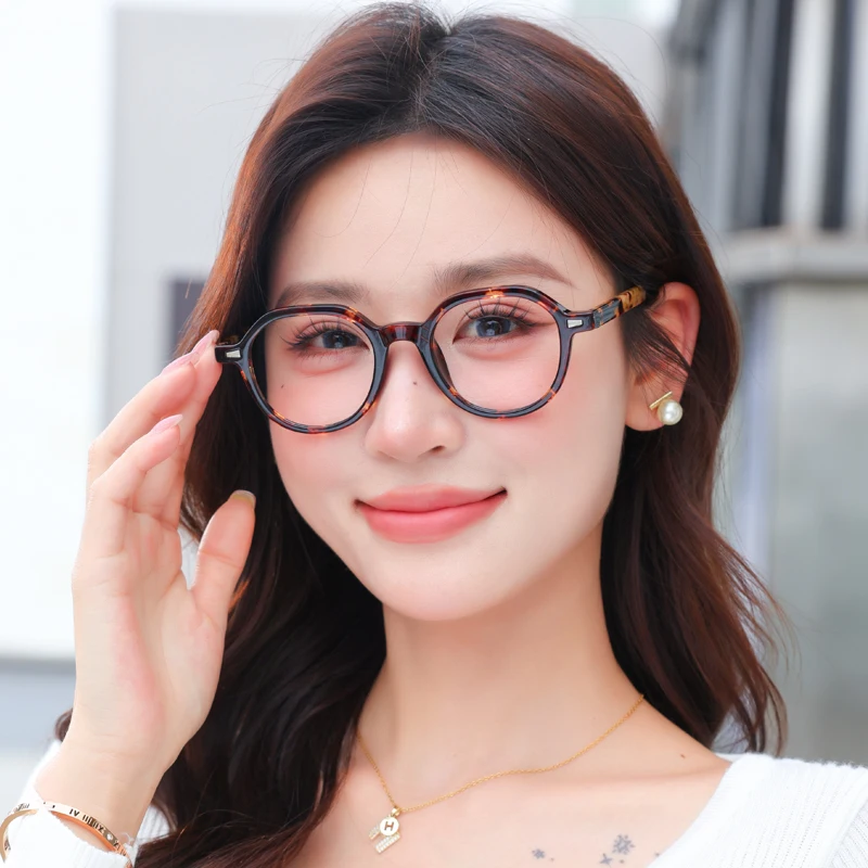 Ladies Reading Glasses Women,Computer Blue Light Blocking, Fashion Clear Readers Anti UV Ray Stylish Readers Tortoise