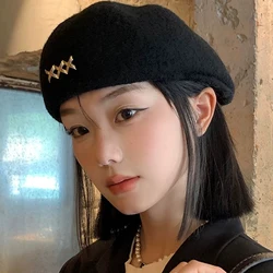 Metal Label Woolen Berets for Women Winter Warm Beret Hat Korean Fashion Vintage Newsboy Hats Female British Retro Painter Cap