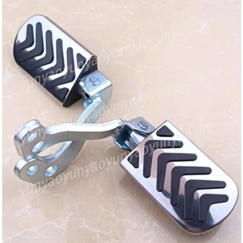 Universal Left Right Foot Pegs, Wide Non-Slip Passenger Footrest Pedals for Motorcycle Scooter Aluminum Alloy