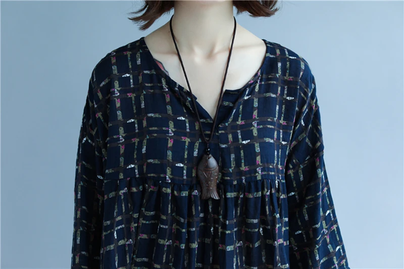 Wygodna koszulka z kwiatowym nadrukiem, wysoki stan, mały dekolt w serek, styl lalki, odzież damska plus size, nowa kolekcja wiosna-lato, uniwersalna.