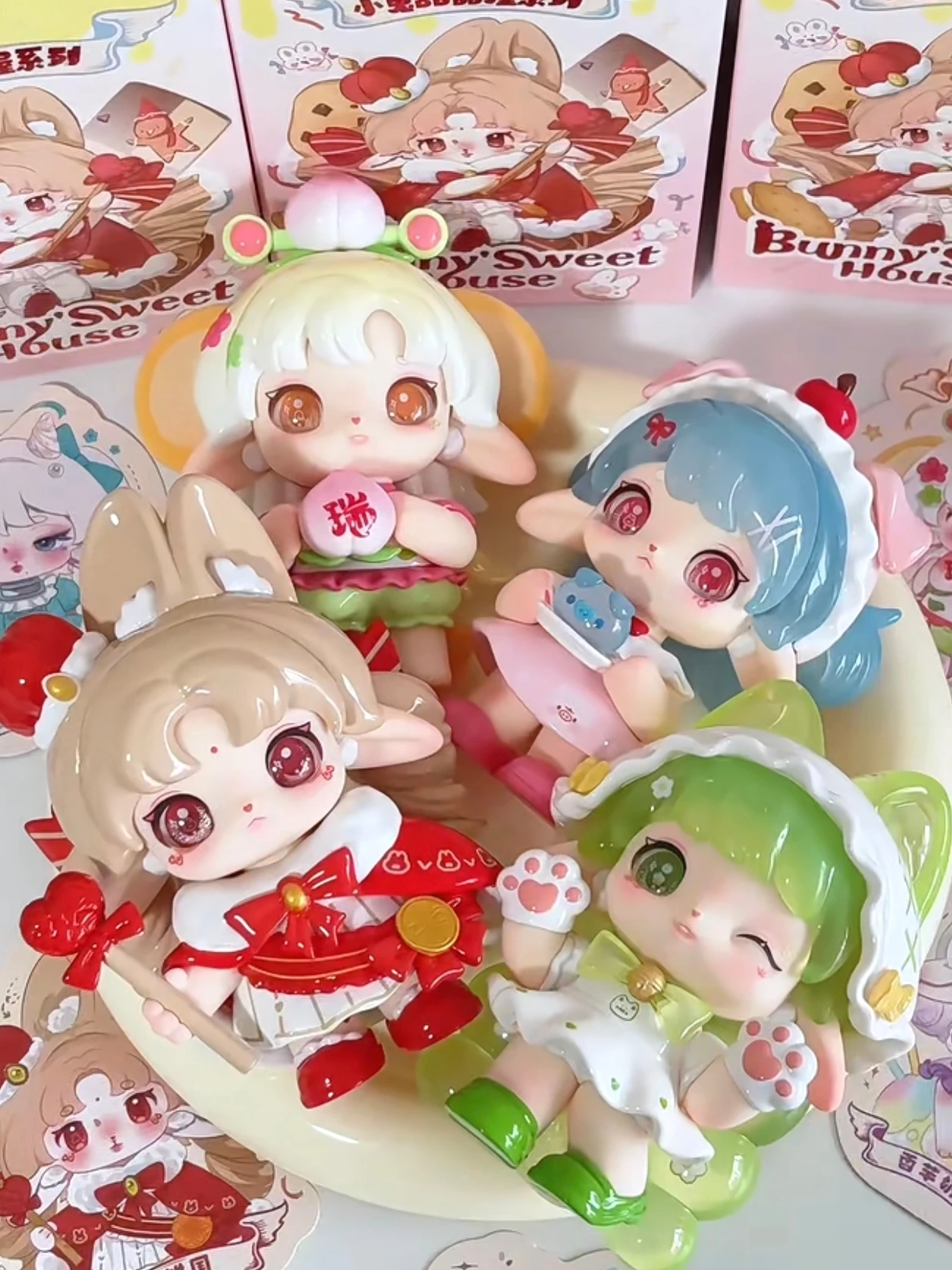 

Коллекционная игрушечная фигурка Ruby Bunny's Sweet House, глухая коробка, очаровательная модная кукла для девочек, подарок на день рождения для милых коллекционеров