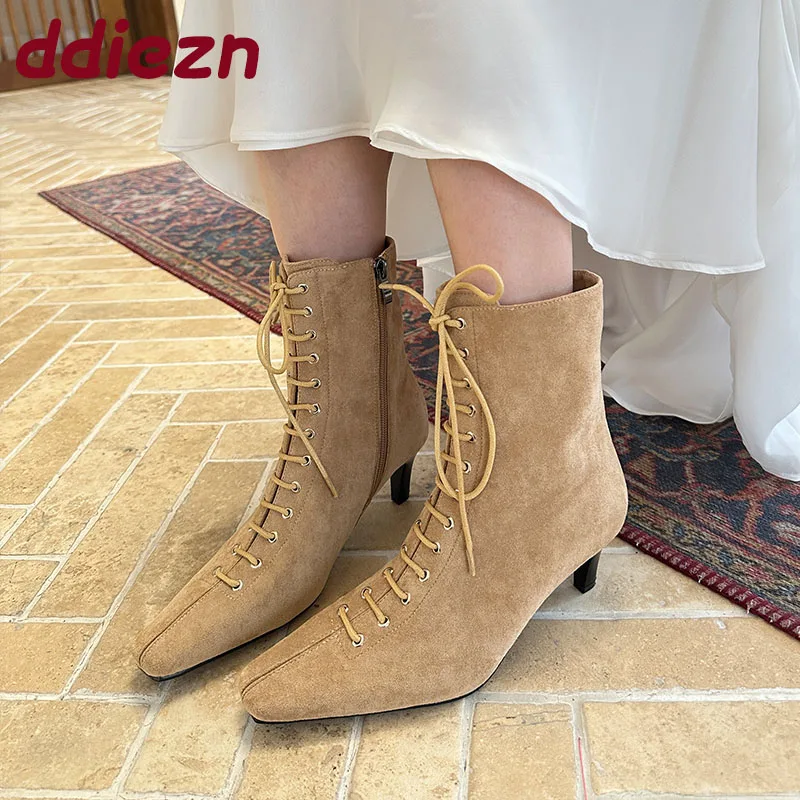 

Модные женские ботильоны из флока на шнуровке, женская обувь на каблуке, элегантные женские современные короткие ботинки с острым носком, туфли-лодочки