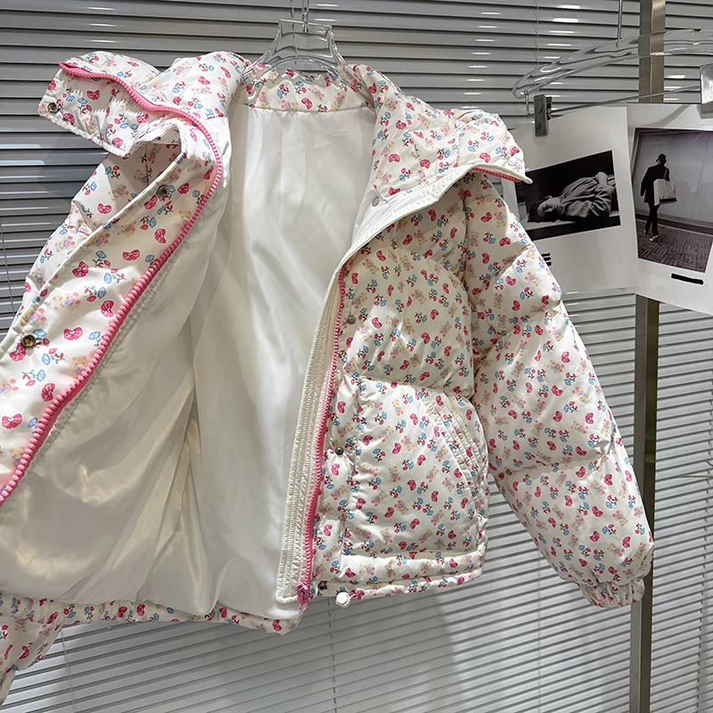 2025年冬新作 小花柄 ルーズ 暖かい フード付き ブレッドウェア コットンジャケット レディース 可愛い ゆったり 厚手 多用途コート