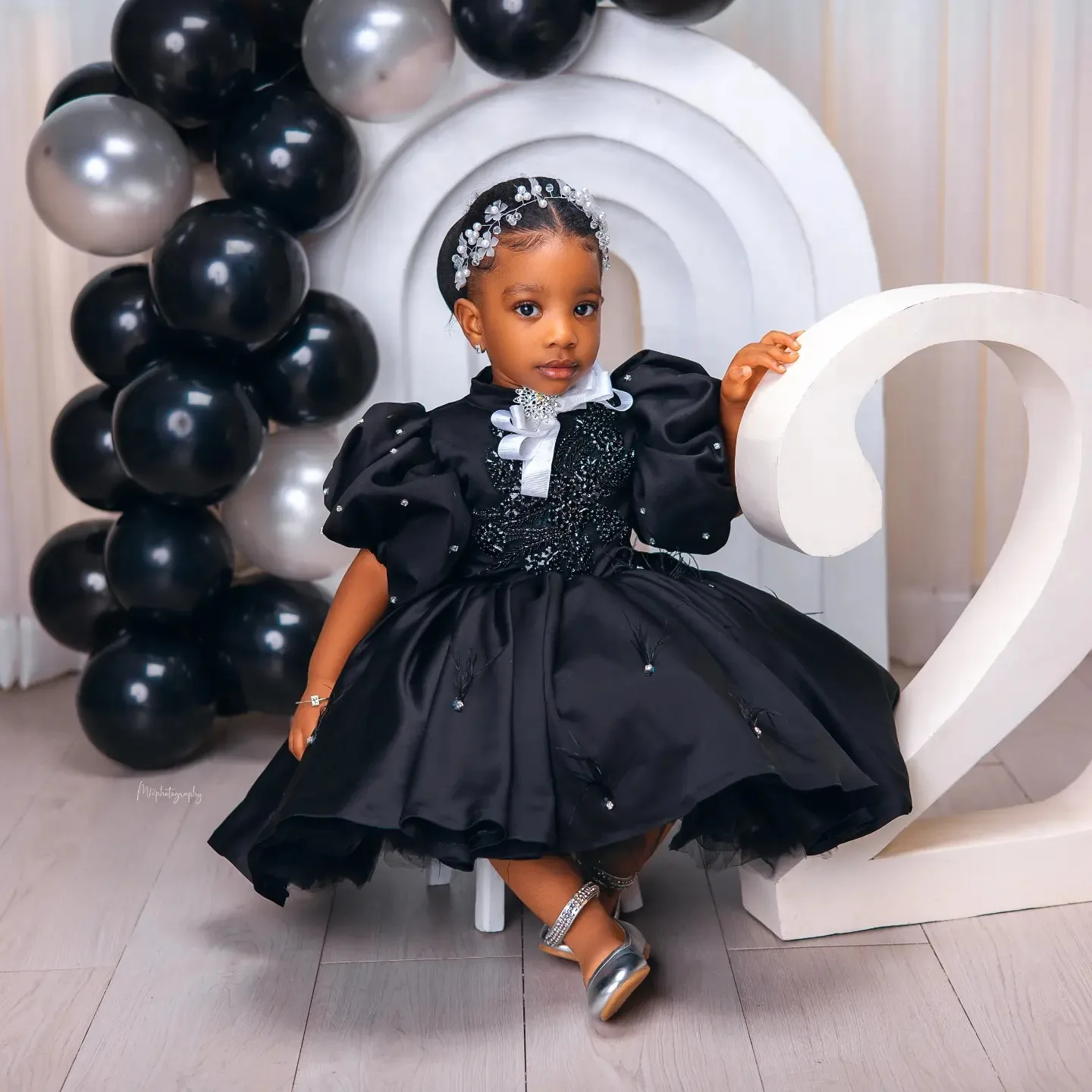 Vestidos Pretos para Meninas Floristas em Casamentos, Elegantes e com Aplicações, Comprimento até o Joelho, Vestidos para Aniversário e Primeira Comunhão