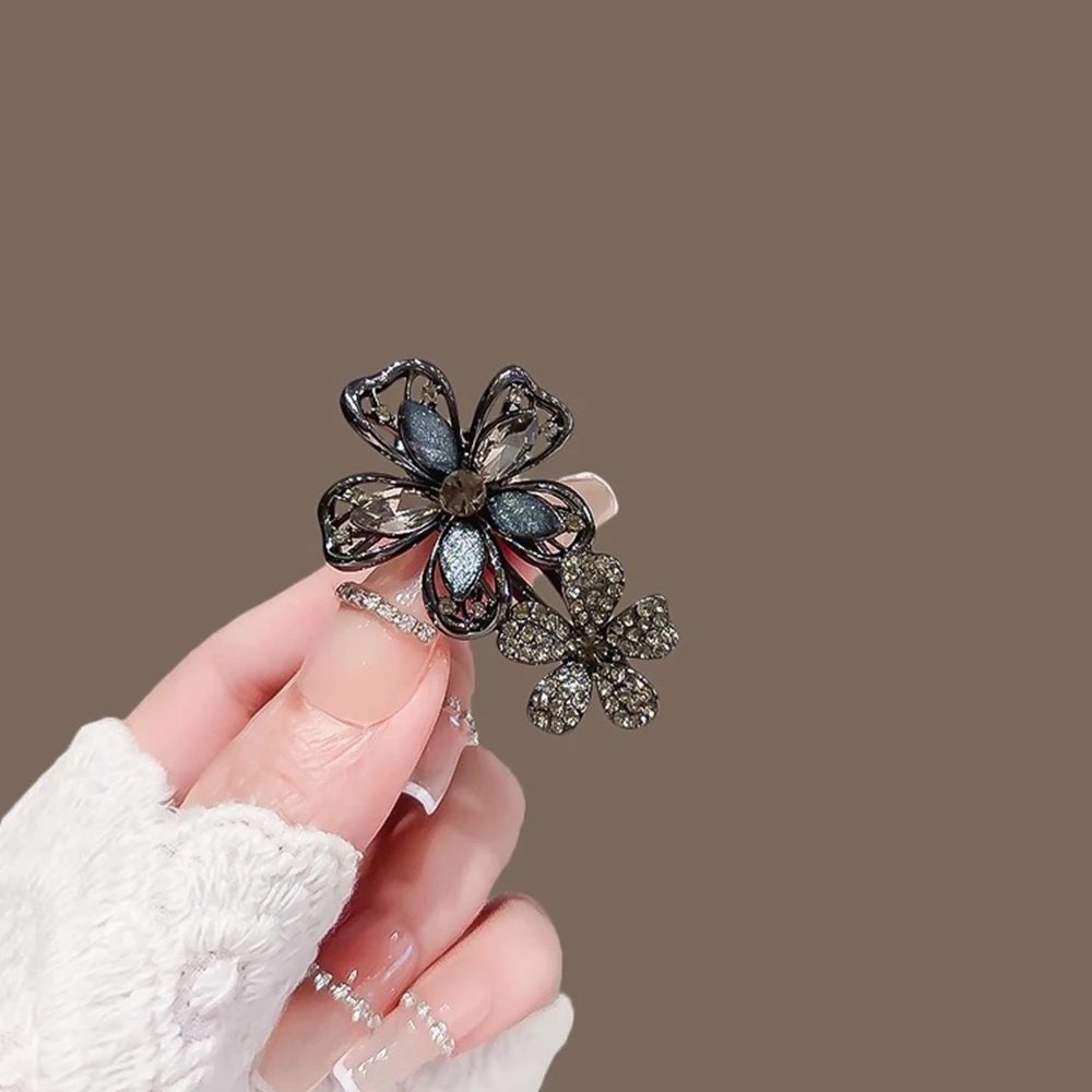 

Fashion Flowers Hairpins Women Girls Exquisite Rhinestone Hair Clips Cute Fashion Hair Accessories